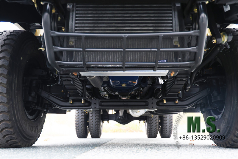 Dongfeng وزن إجمالي 4 × 2 18 طن شاحنة بضائع ذات سعر منخفض، شبكة معدنية جديدة للمحرك أسفل الهيكل