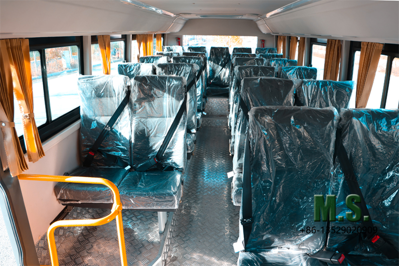 Dongfeng تصميم مقاعد حزام الأمان من النوع 3 نقاط لحافلة الطرق الوعرة 6x6