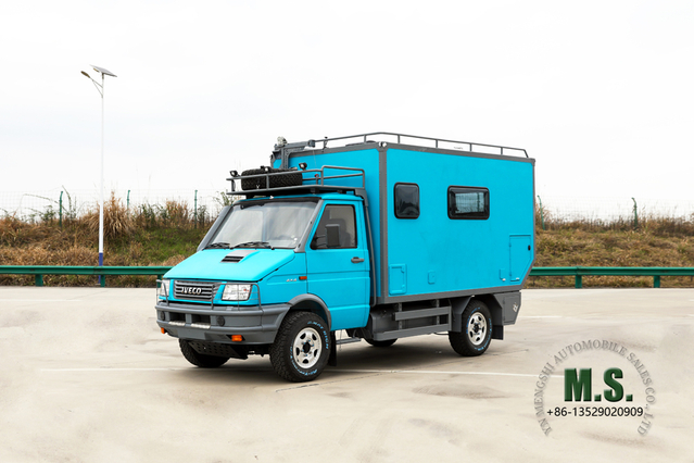 عربة سكن متنقلة للطرق الوعرة Iveco 4WD للبيع _ 4 * 4 قافلة للتجول في الهواء الطلق مخصصة _ عائلية قطعة واحدة من قافلة رباعية الدفع للتصدير مركبة خاصة