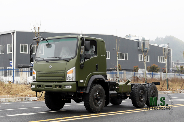 Dongfeng هيكل شاحنة للطرق الوعرة 6×6_EQ2082 تكوين شاحنة فلاتهيد ذات الدفع الرباعي 'Bobcat'_تصدير هيكل السيارة الخاصة