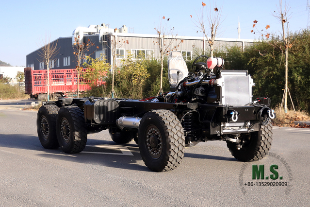 300 حصان 15 طن من هيكل شاحنة الحافلة GVW بدون كابينة_ هيكل الشاحنة المدرع لمحرك Cummins التخصيص العميق_سعر المصنع مباشرة