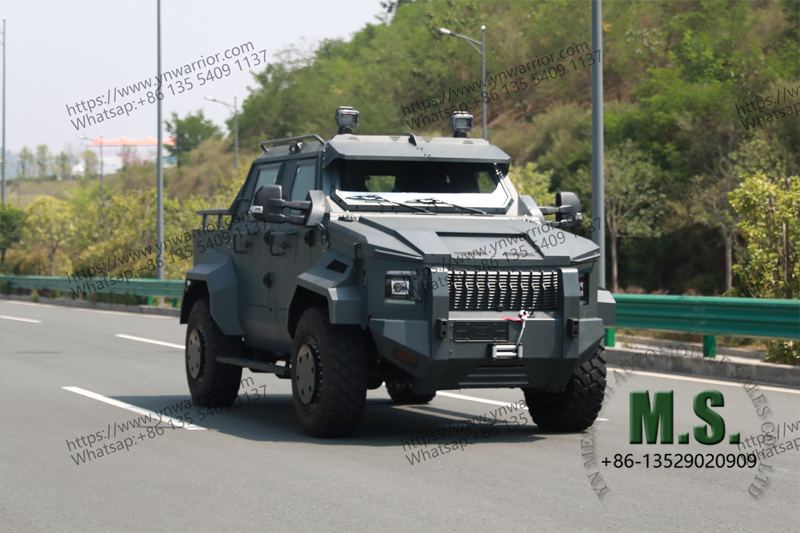 4x4 على الطرق الوعرة لقطات حقيقية للحياة الواقعية 