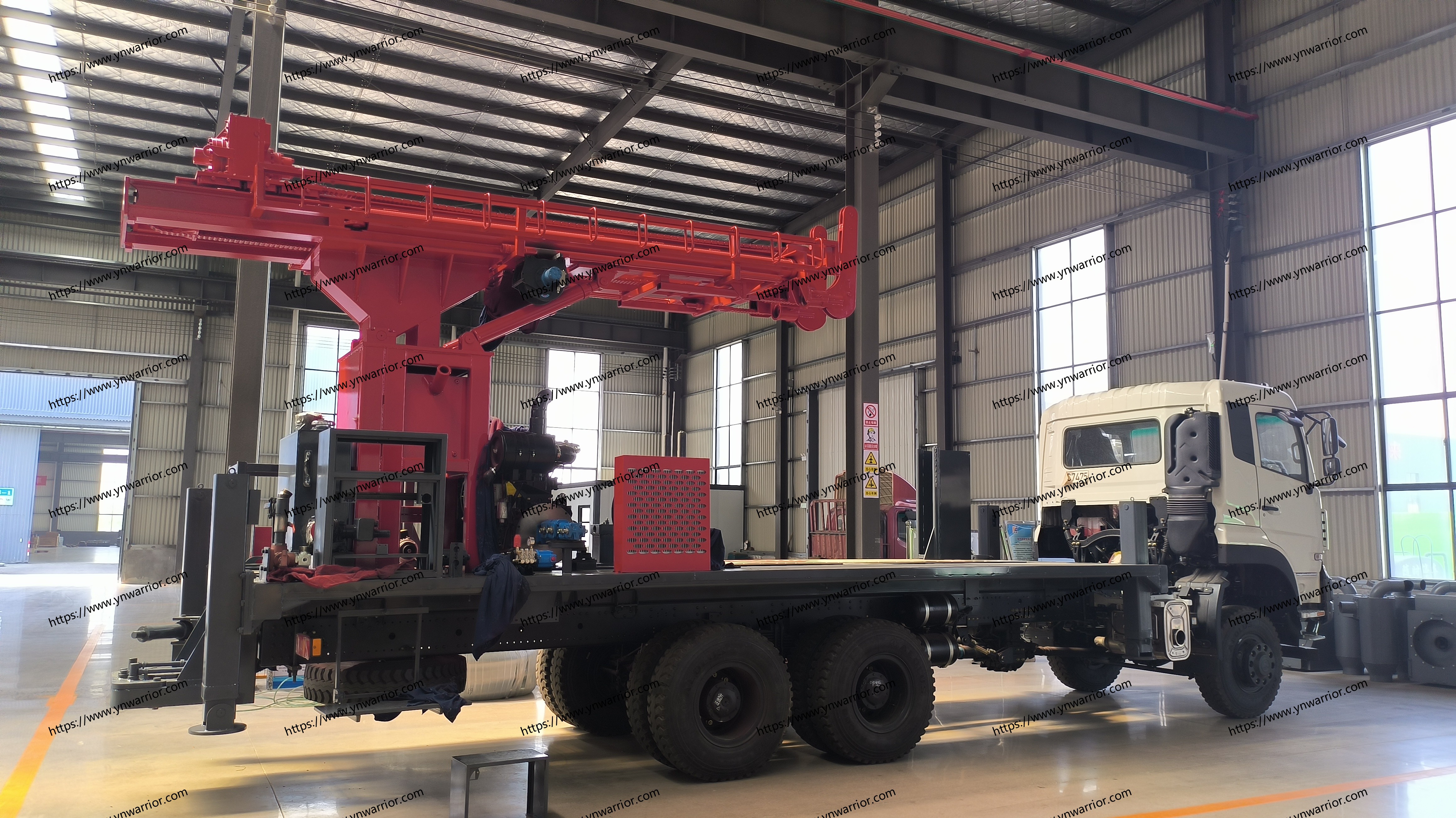 الحفر منصة Dongfeng الشاحنة الصينية 