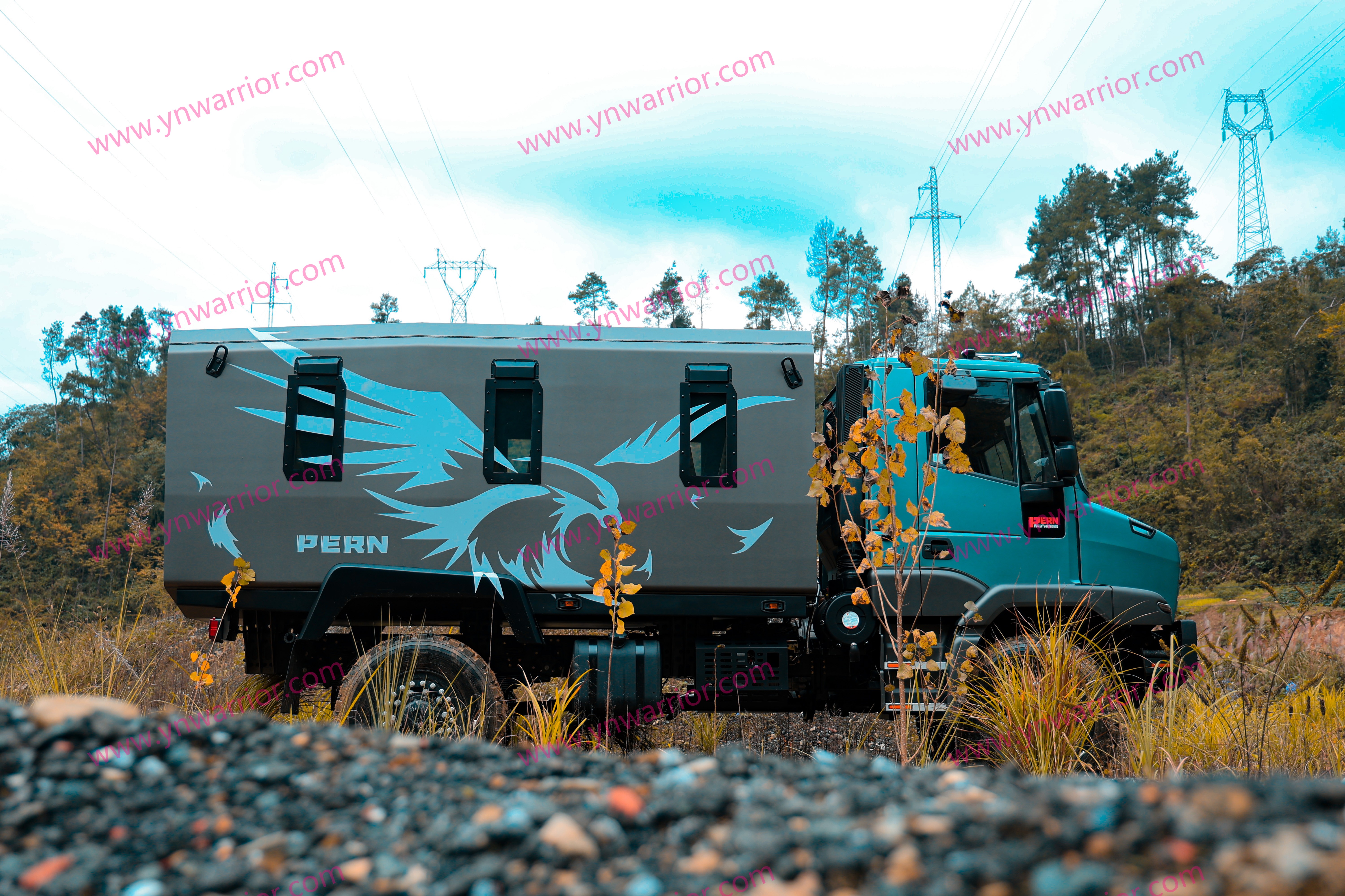 قدرة عالية على الطرق الوعرة صينية الصنع شاحنة نقل أو شاحنة نقل جندي 