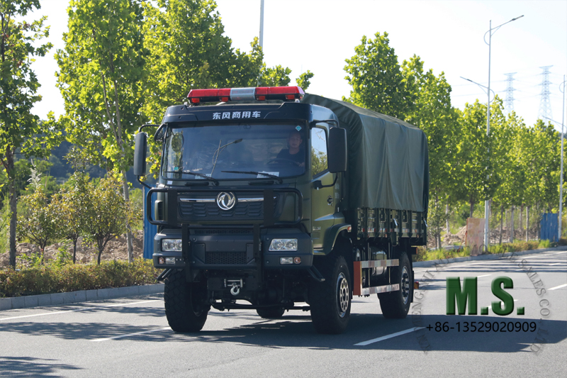 Dongfeng شاحنة شحن 4x4 يبلغ وزنه إجمالي 10 طن 