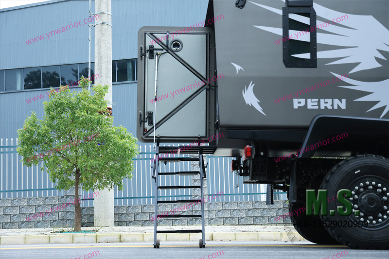 خلفية قابلة للطي سلم شاحنة مدرعة 