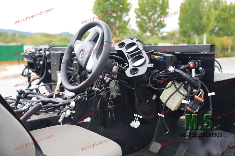 يمين الدافع الأيمن والخلفي Doulbe Wish Wish Bone Rolling Chassis 