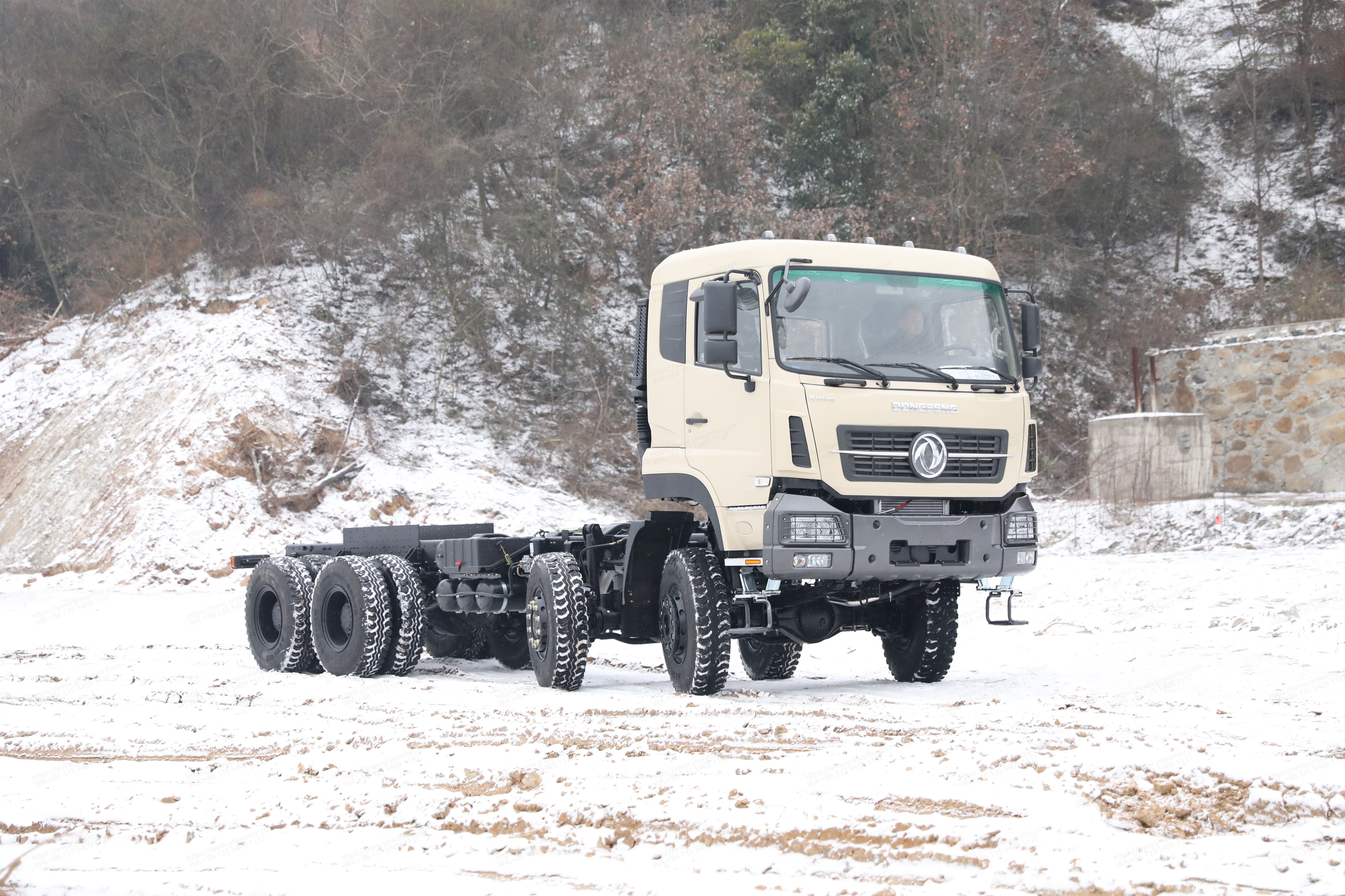 8x8 صينية Dongfeng 