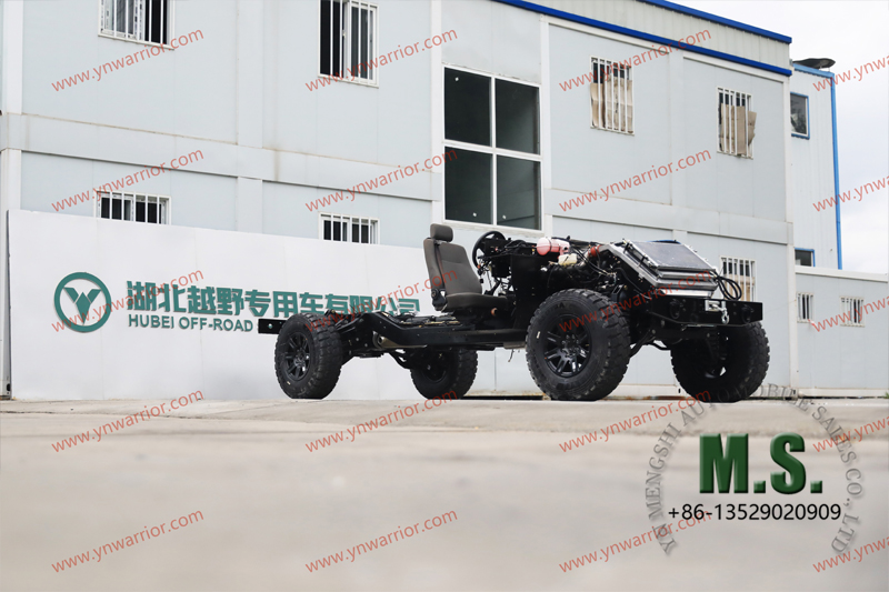 على الطريق على الطريق ، والهيكل المتداول 