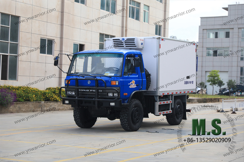 مع Dongfeng 4x4 ثلاجة شاحنة 