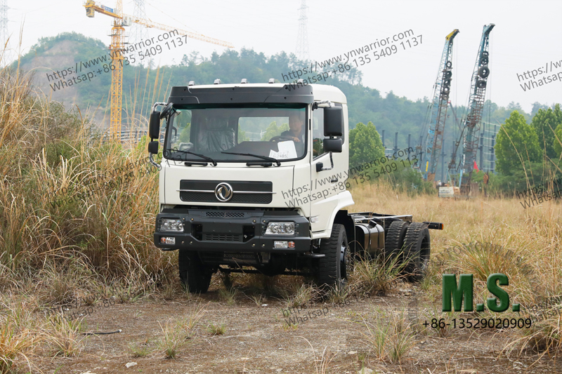 Dongfeng 4x4 هيكل شاحنة قاعدة عجلات مخصصة 