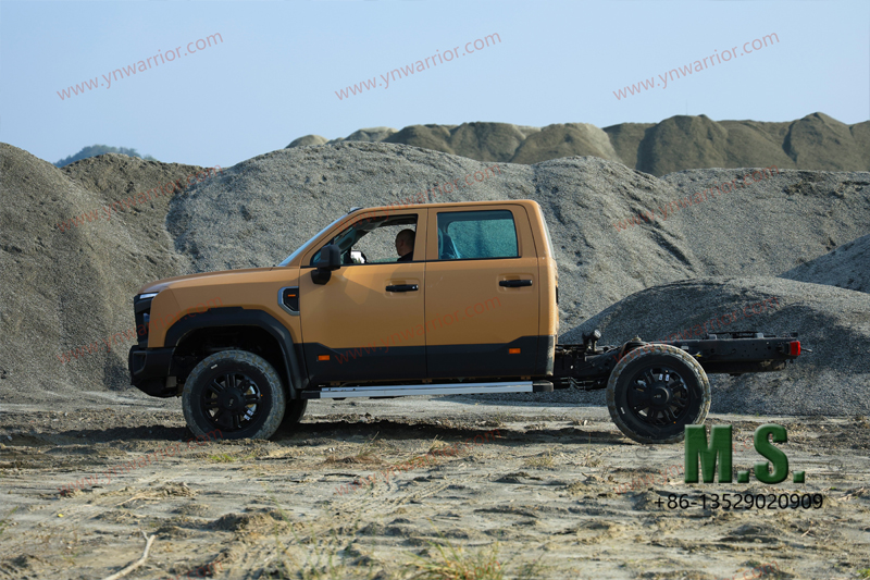 MS600 Dongfeng منظور جانبي Mengshi MS600 على البرية 