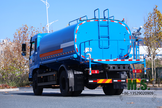 200 حصان، 18 طن، الوزن الإجمالي 4 × 2 15 متر مكعب، شاحنة صهريج مياه _ 15000 لتر، مستوى الانبعاث Euro-5، رذاذ دوار 360 درجة، التحكم في التشغيل بمفتاح واحد_ المصنع مباشرة