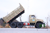 170 حصانًا، 10 طن، الوزن الإجمالي 6 × 6 للطرق الوعرة Dongfeng شاحنة قلابة قديمة الطراز_محرك Cummins لحقن الوقود الميكانيكي، إطارات خلفية مزدوجة، معدل استهلاك منخفض، بسيط وقابل للتحمل_مباشر من المصنع