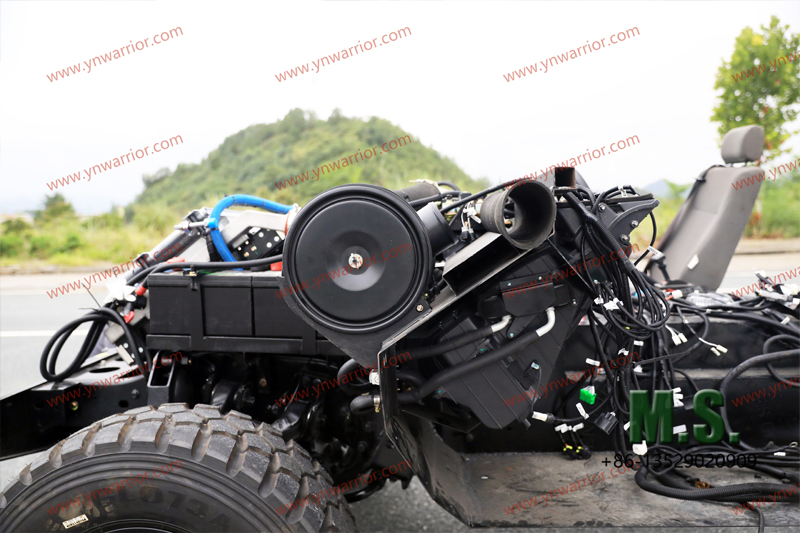 العسكري القيادة اليمنى اليمنى الأمامية وخلفية Doulbe 