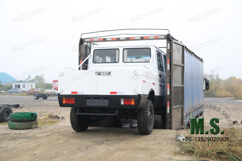 دفع شاحنات IVECO إلى شاحنات الشحن 